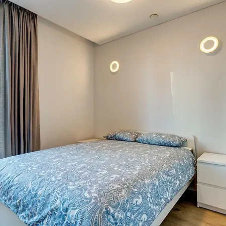 Center 10b Апартаменты